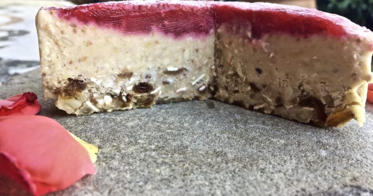 Torta gelato vegan crudista di fichi e anacardi