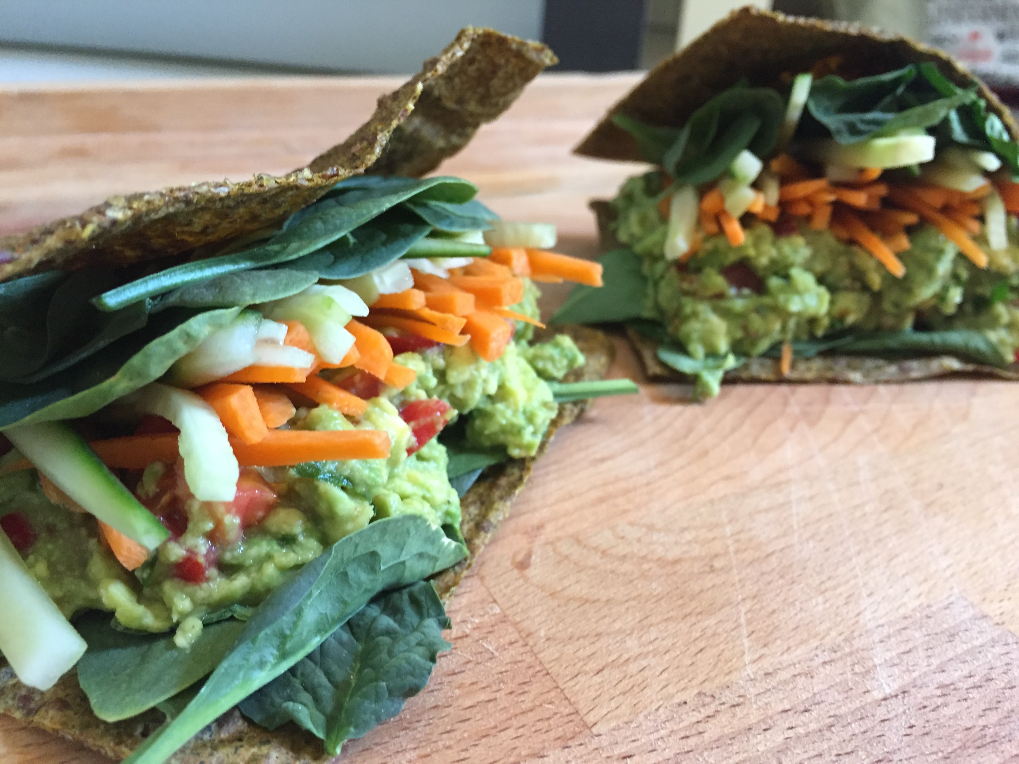 Pane Crudista – Sandwich raw con guacamole
