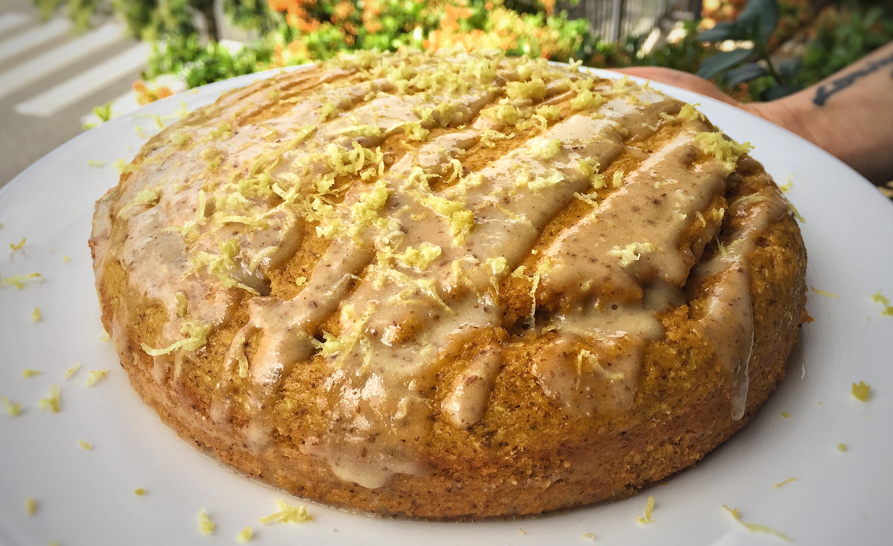 Torta di Carote Curcuma e Cannella – Vegan senza zucchero e senza grassi aggiunti