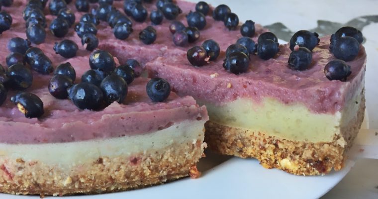 Torta Fredda alla Lavanda e Mirtilli Rossi – Dessert Vegan Senza Farina, Senza Zucchero, Senza Grassi