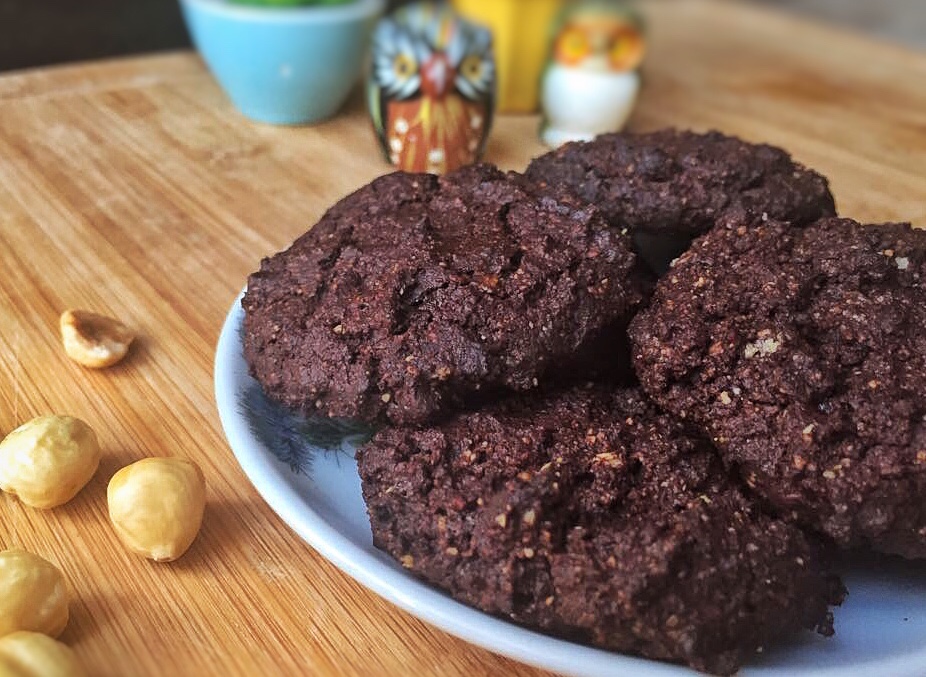 Biscotti di Nocciole e Cacao – vegan, senza farina, senza glutine, senza olio nè margarina